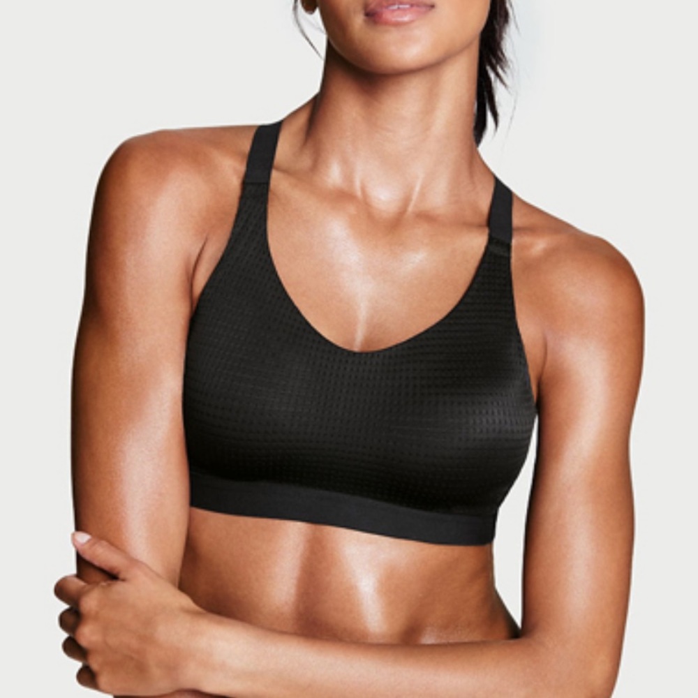 Victoria Sport The Lightweight Sport Bra